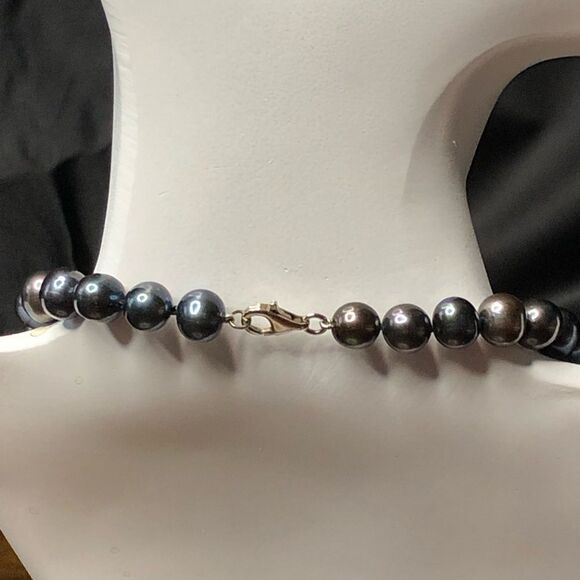 Hand Knotted PEACOCK PEARLS w Sterling Silver Lobster Claw Clasp 18 inches long - Picture 12 of 17